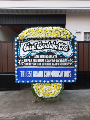Papan Bunga Duka di Dewantara